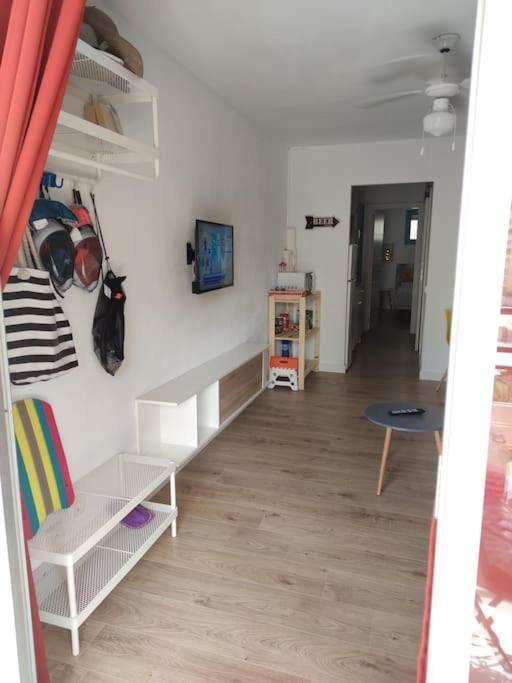 Apartamento Pura Vida - Hannibal III กาลา เด ฟีเนสตรัต ภายนอก รูปภาพ